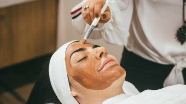 The Best Acne Skincare Routine For 2022